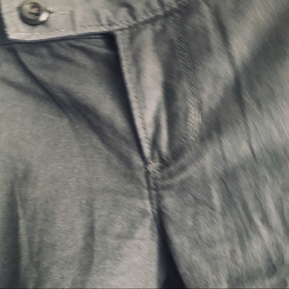 The North Face gray shorts size 4 - Picture 3 of 5